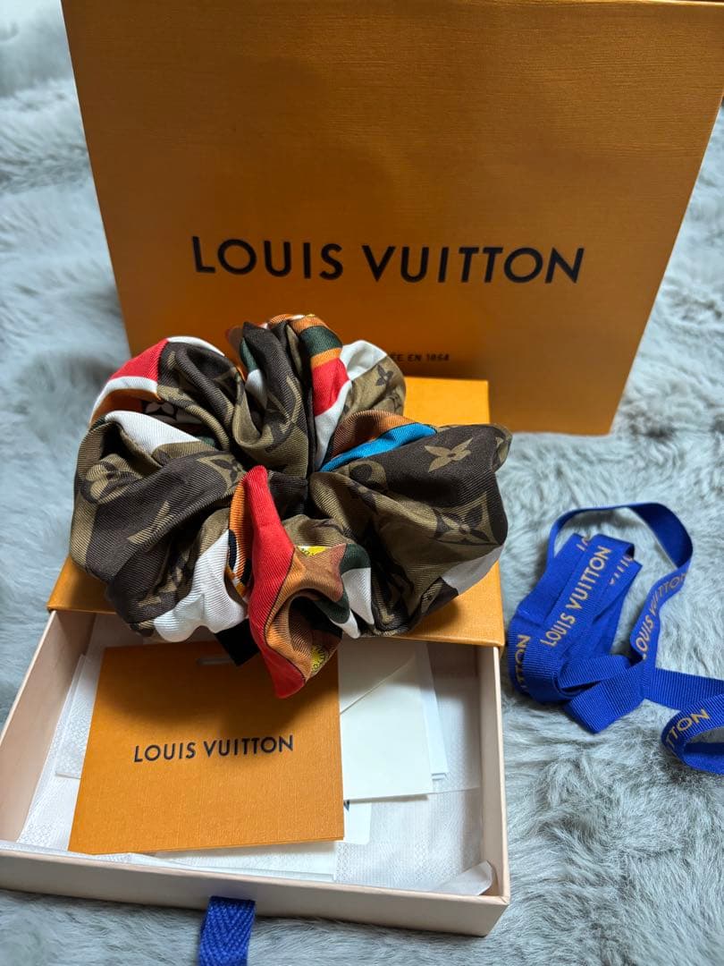 LOUIS VUITTON シュシュ ❤︎新品未使用❤︎プレゼントに♡