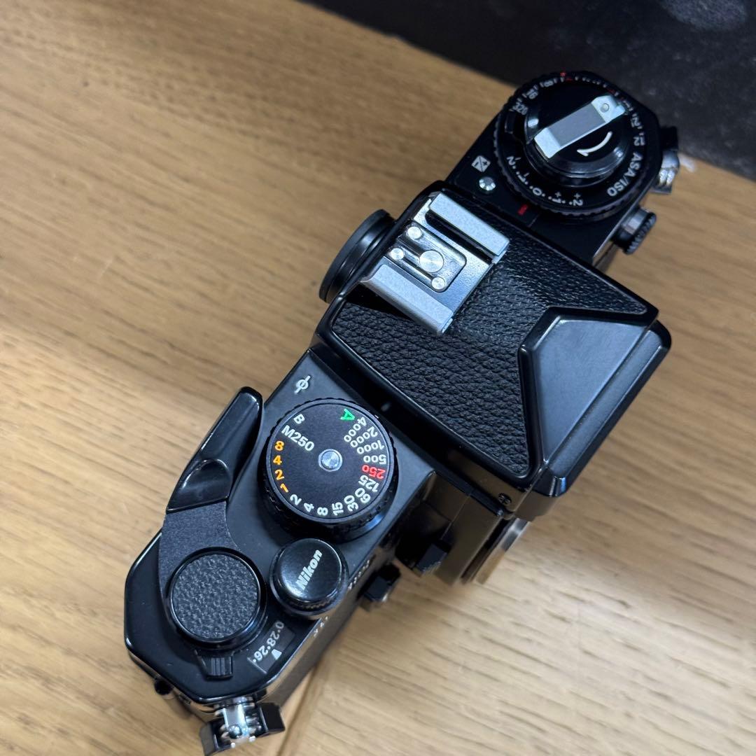 美品 Nikon FE2 ブラックボディ フィルムカメラ 一眼レフ