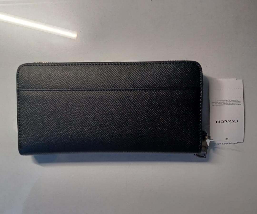 新品未使用 COACH ブラック ラウンドジップ 長財布 あんしん鑑定利用可能