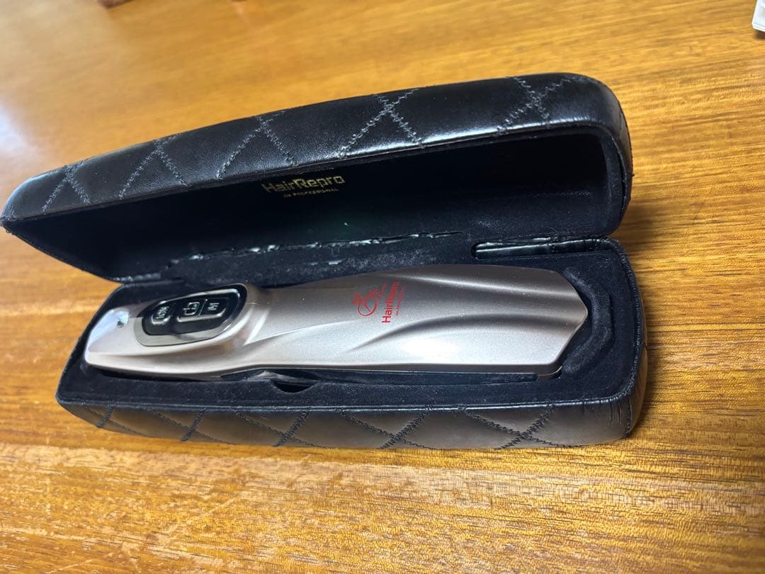 アデランスのヘアリプロZ、プレミアム　シャンパンゴールド