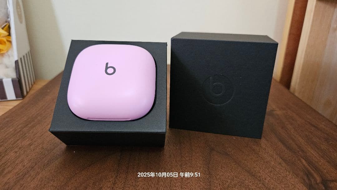 Beats ワイヤレスイヤフォン ピンク（美品）