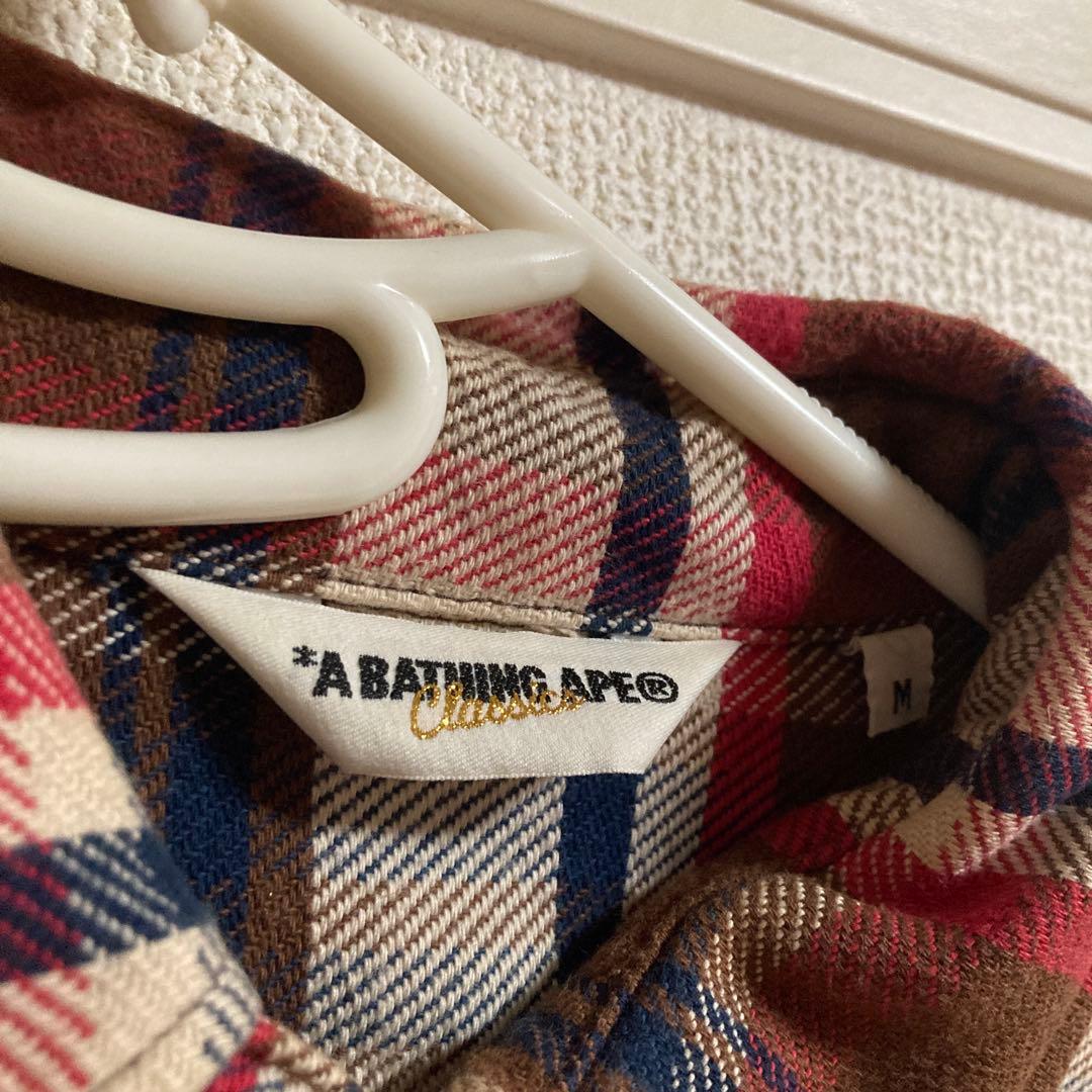 アベイシングエイプラブジェネネルシャツ