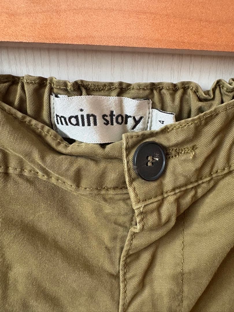 main story カーゴパンツ