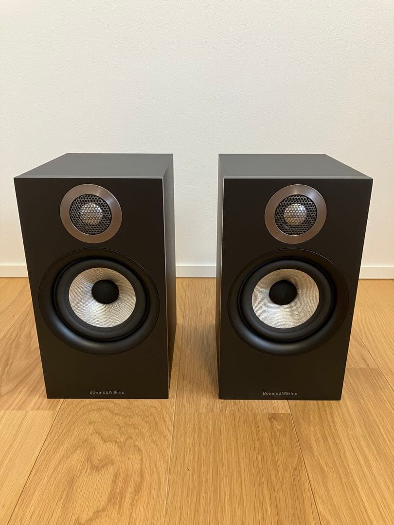 B＆W　Bowers & Wilkins 607（マットブラック）