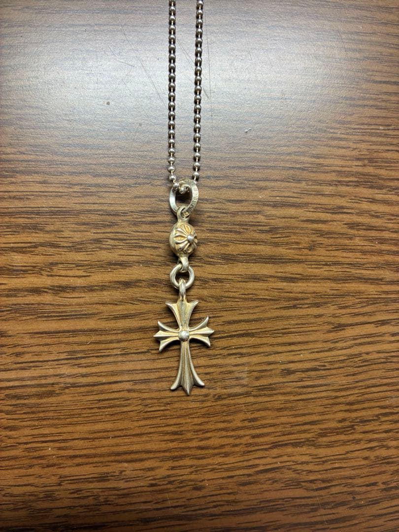 クロムハーツ ワンボールタイニーCHクロスチャーム