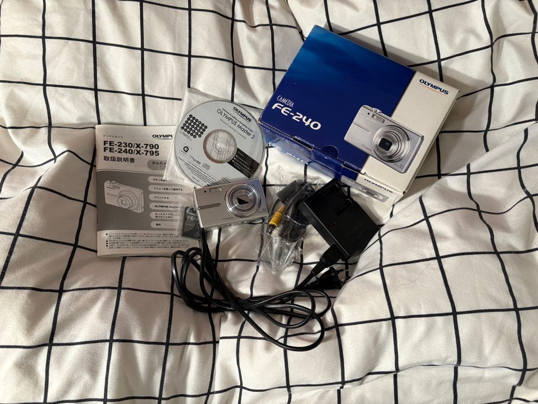 [美品] 動作確認済み OLYMPUS FE-240 デジタルカメラ