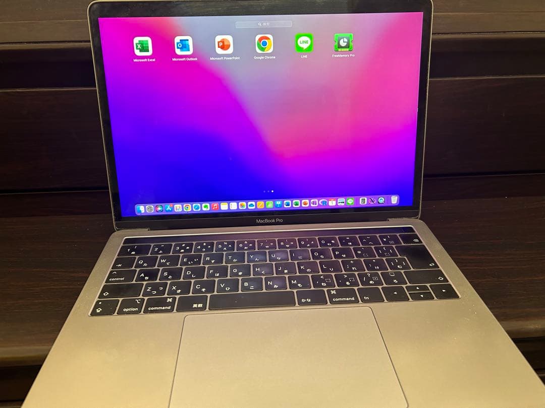MacBook Pro 2018 13インチ タッチバーモデル