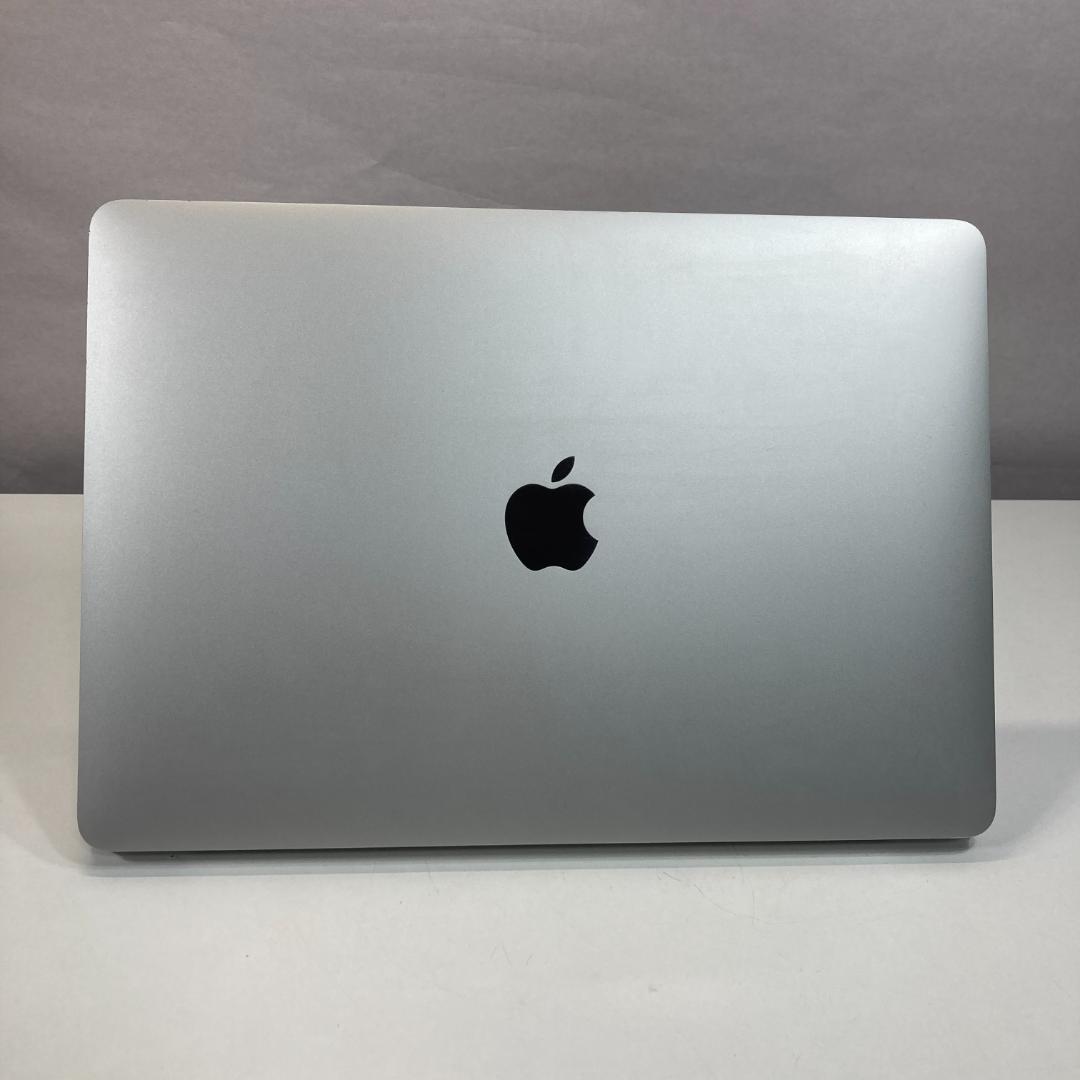 Apple MacBook Air i5 ノートパソコン 13インチ 8GB