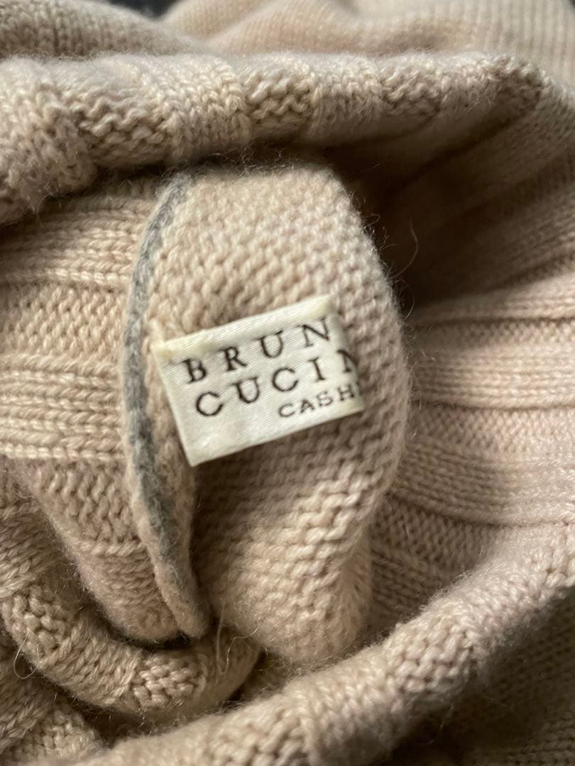 ブルネロクチネリ カシミヤ100% ベージュタートルネックセーター