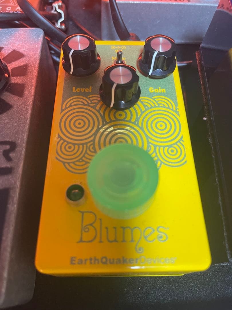 ベース EarthQuaker Devices Blumes