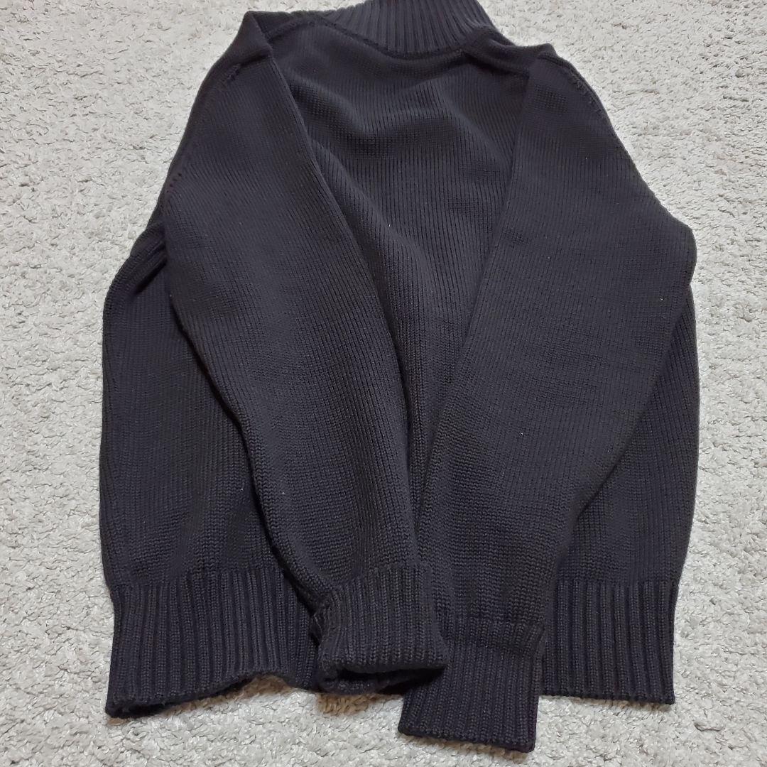 ザノーネ 黒 ハイネック ニットセーター