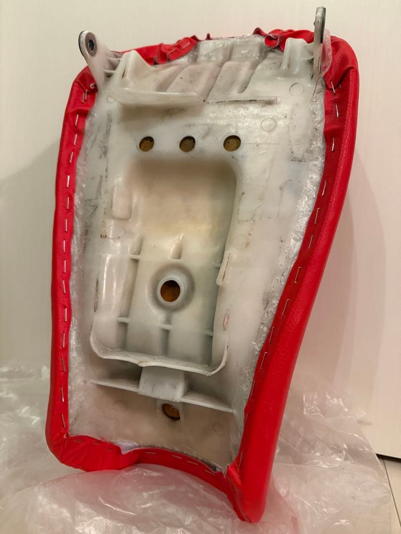 ☆美品 ホンダ FTR250 赤シート 張り替え 合成皮革☆