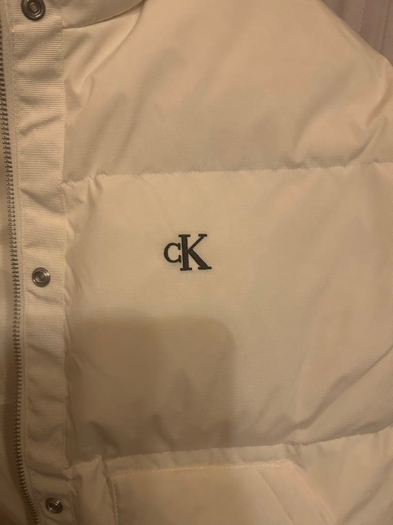 カルバンクライン アイボリー ダウンジャケット