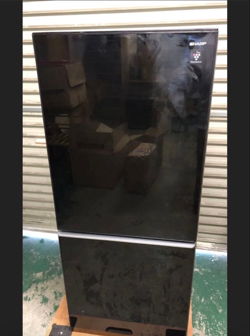 10h38 SHARP 単身用冷蔵庫 2ドア 黒 137L SJ-GD14C