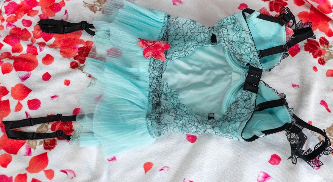 サルート　83G スリーインワン 40周年記念