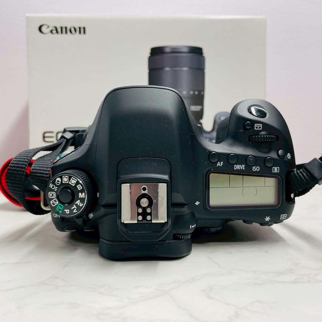 専用 Canon EOS 80D EF-S 18-135 IS レンズキット