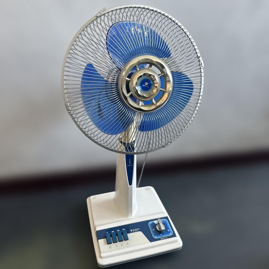 ヴィンテージ　SANYO スタンドファン 青 3枚羽根