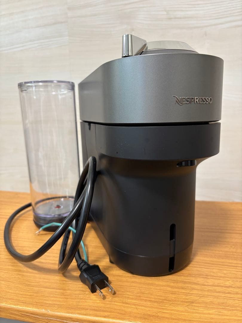 美品　Nespresso コーヒーメーカー カプセル式　エスプレッソ送料無料