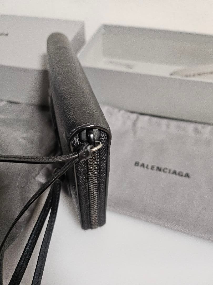 美品 バレンシアガ ネオ クラシック 長財布 コンチネンタルウォレット