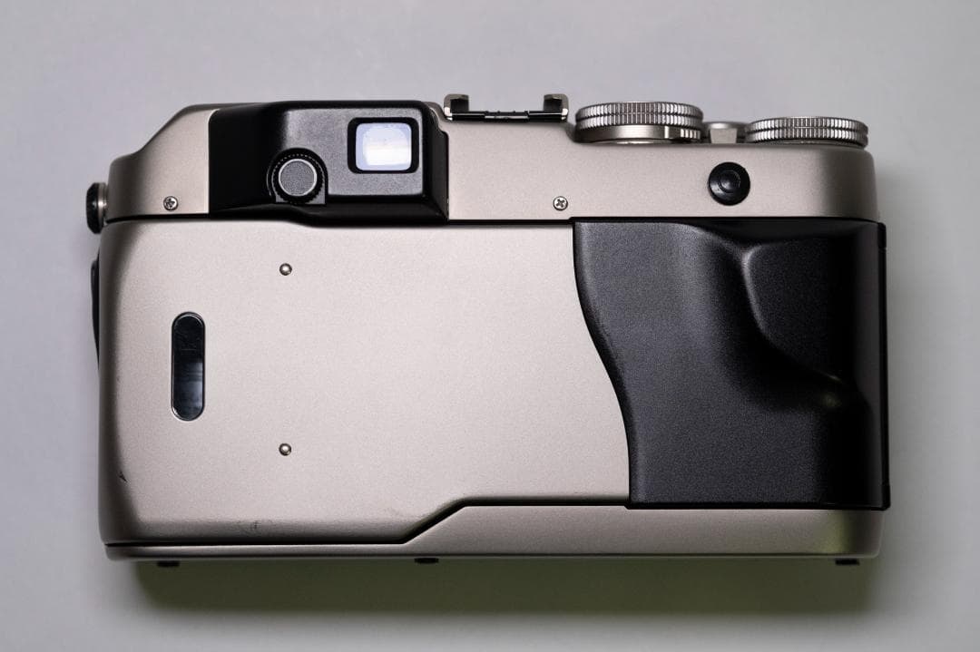 フィルムカメラ Contax G1 - Silver Label