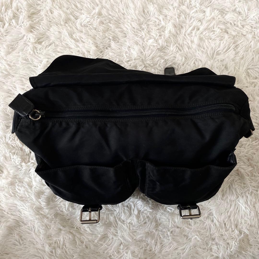 PRADA プラダ メッセンジャーバッグ 三角ロゴ ナイロン ブラック 白タグ