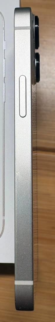 iPhone 13 mini 128 GB docomo カメラ不具合