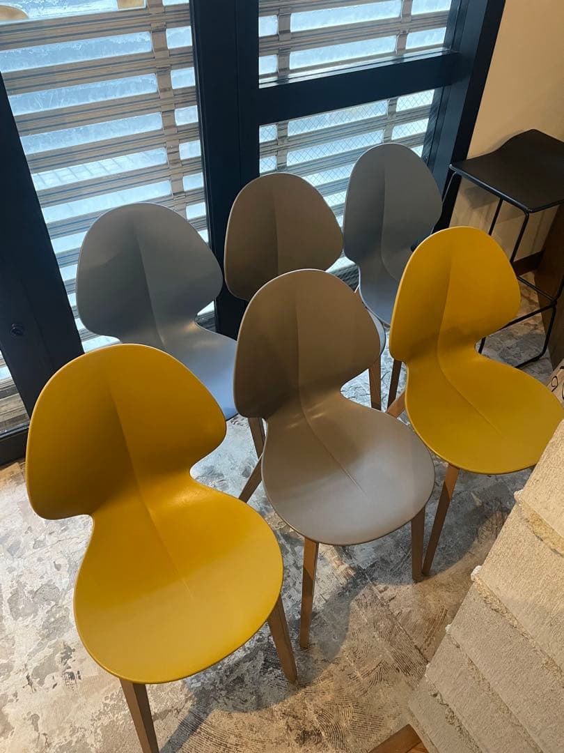 カリガリス　チェア6脚