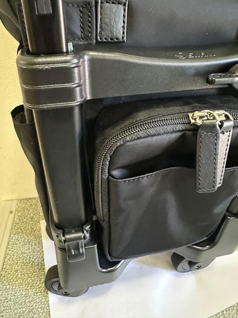 スワニー　キャスターバッグ