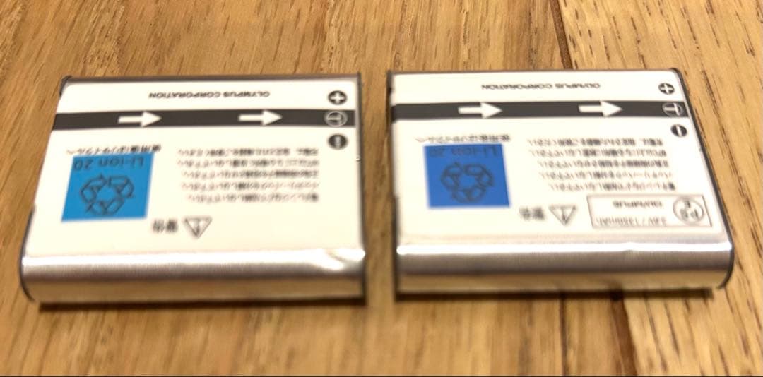 美品 OLYMPUS Tough TG-6 本体 電池２個 充電器 水中未使用