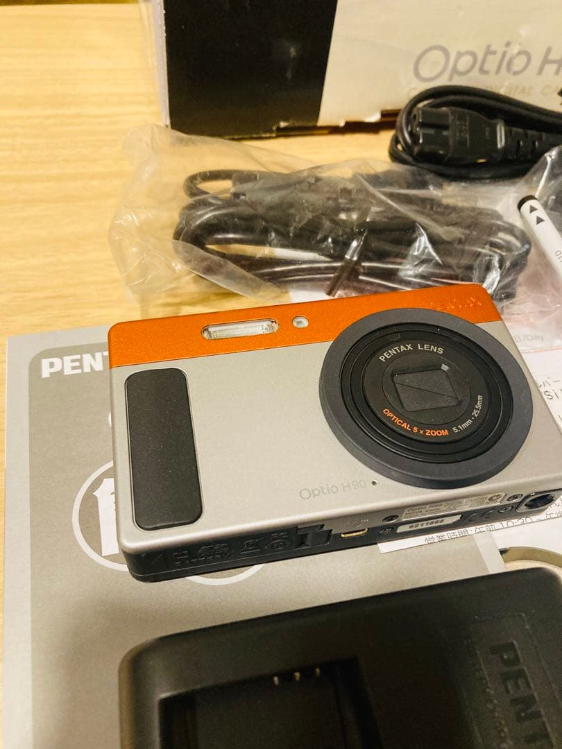 貴重★PENTAX Optio H90 デジタルカメラ デジカメ　ほぼ未使用‼️