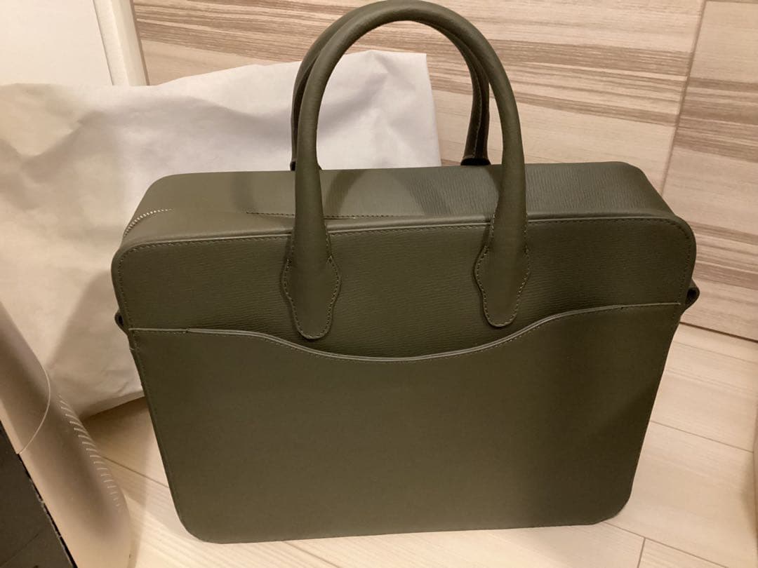 新品未使用品FARO オリーブグリーン ビジネスバッグ