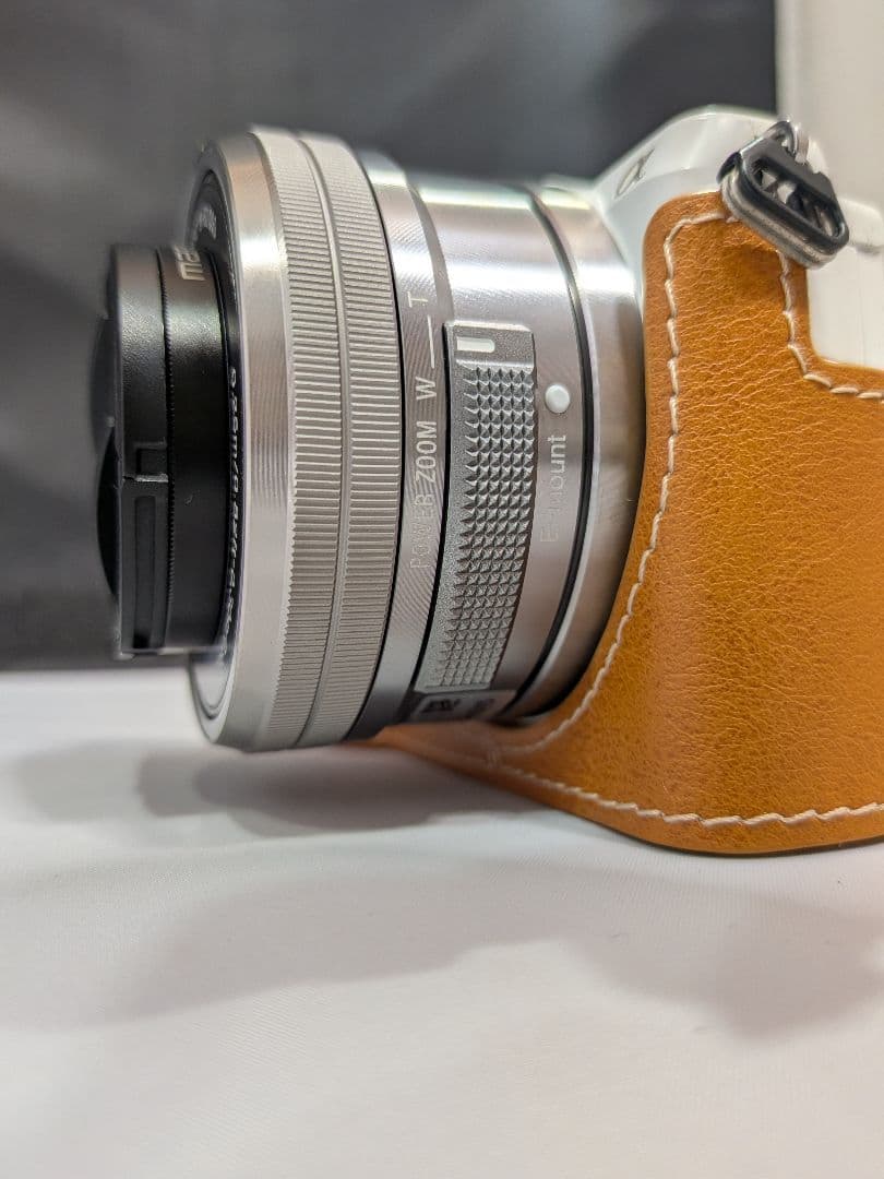 SONY α5100 ホワイト E 16-50mm