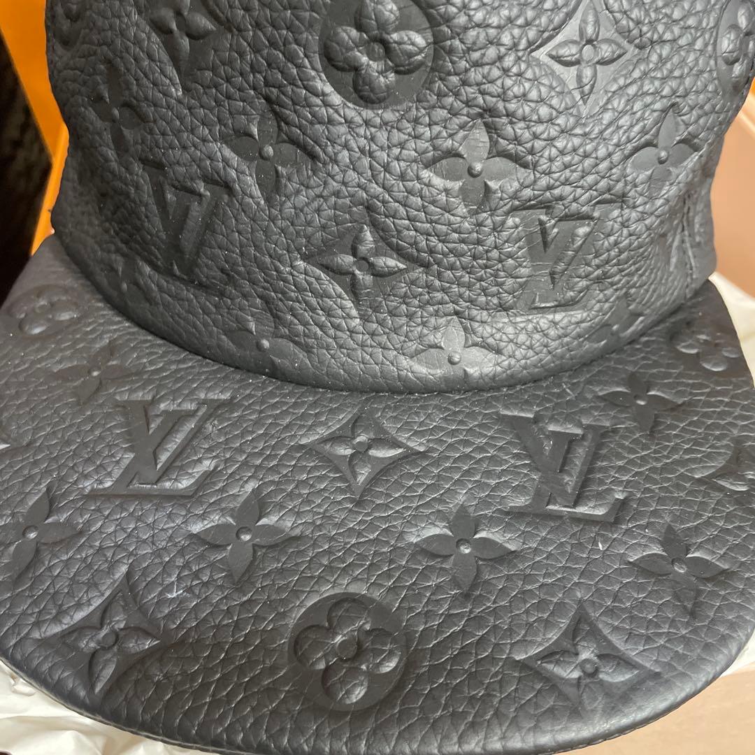 ルイヴィトン　レザーキャップ　メンズ　ブラック