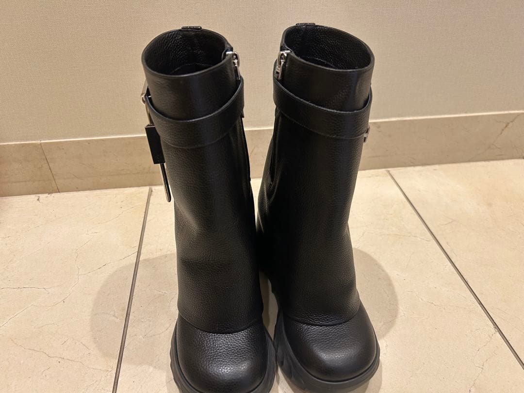 ジバンシー　ブーツ