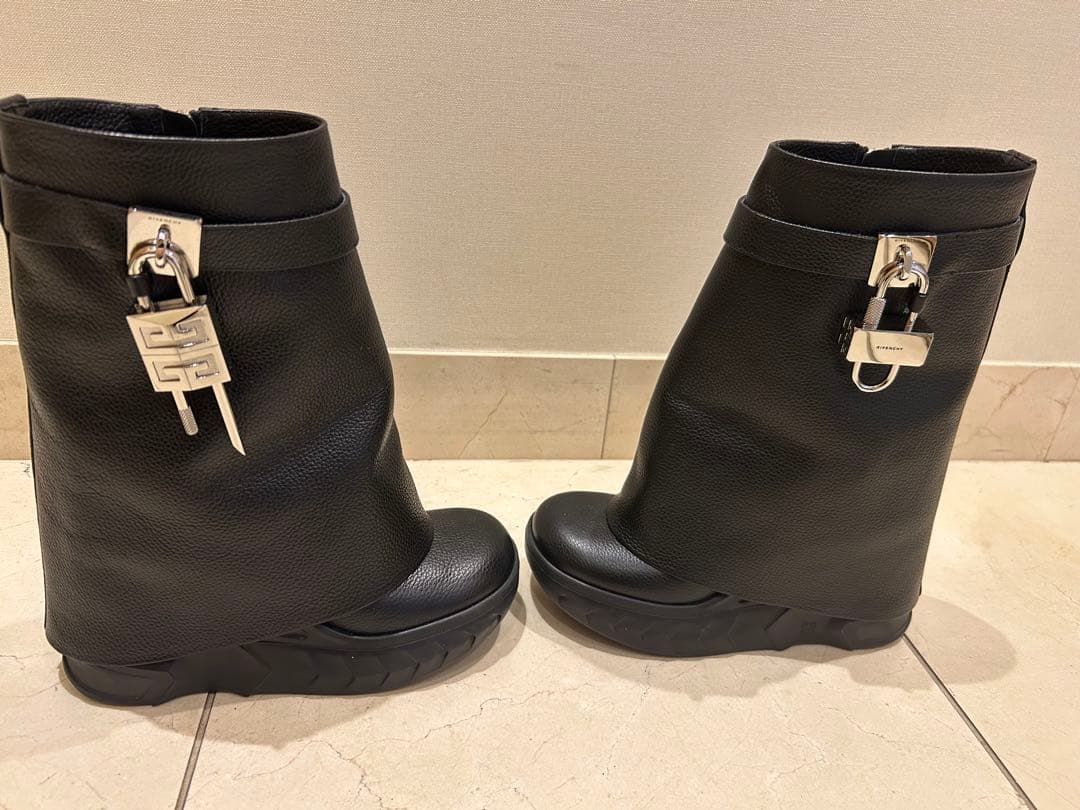 ジバンシー　ブーツ