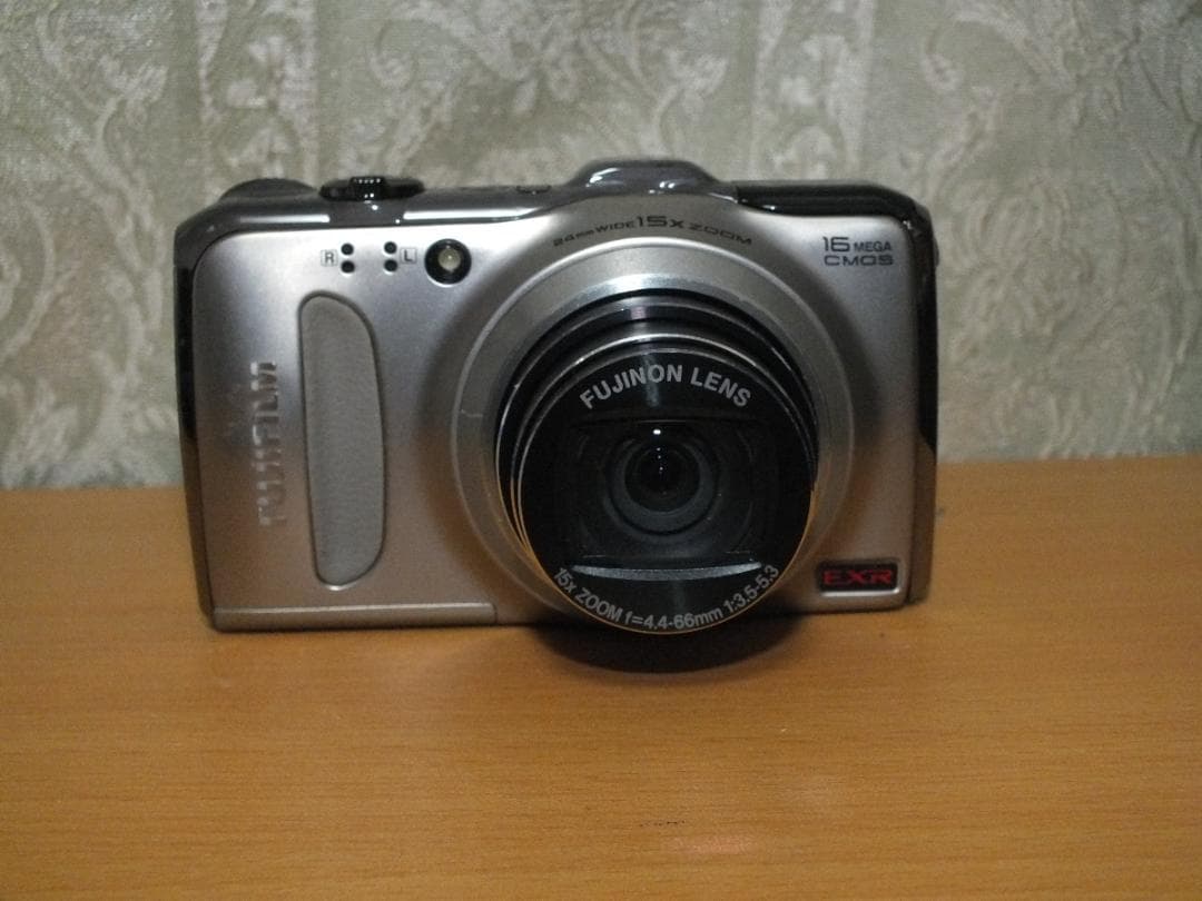 デジタルカメラ FUJIFILM FINEPIX F600EXR