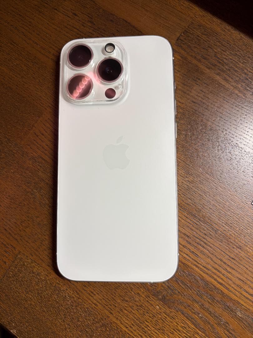 iPhone 15 Pro ホワイトチタニウム 128GB　おまけ有り