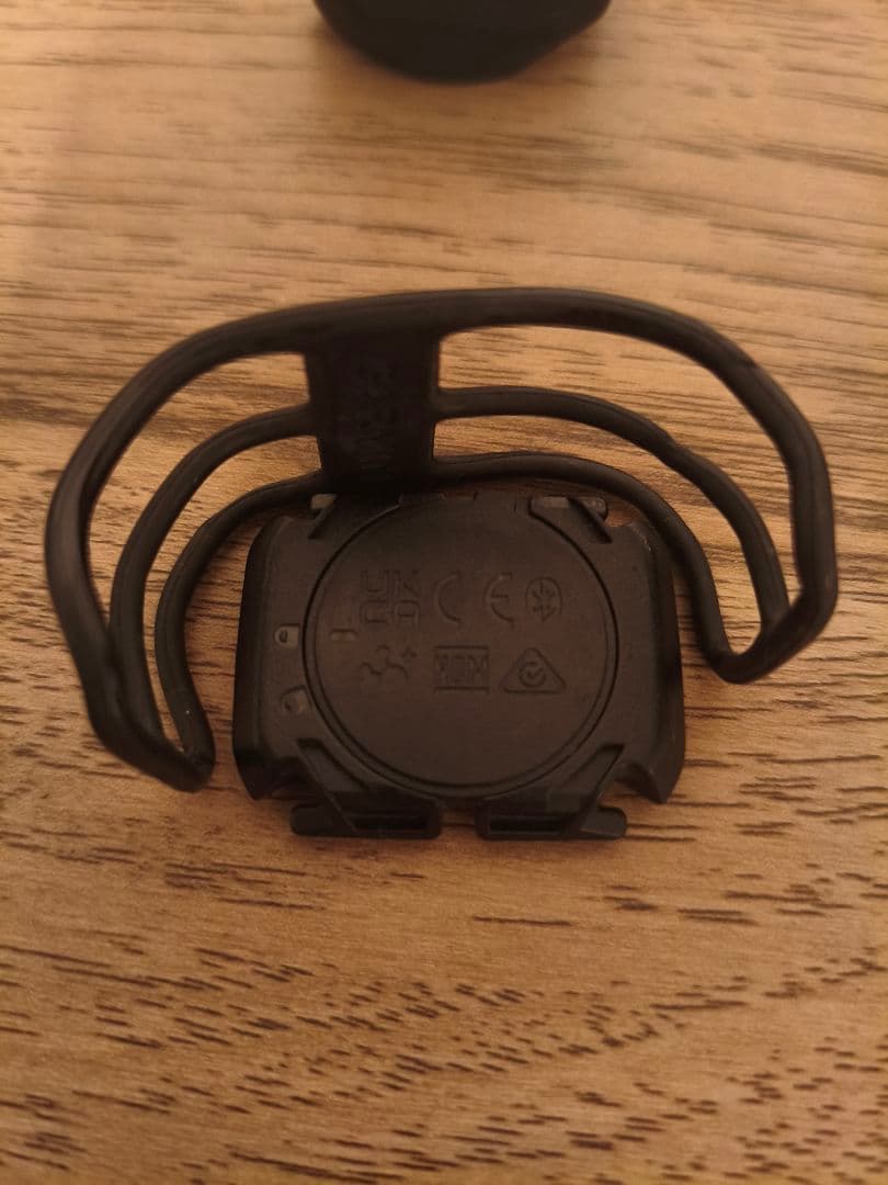 GARMIN　EGHE 830 本体 スピード、ケイデンスセンサー付き