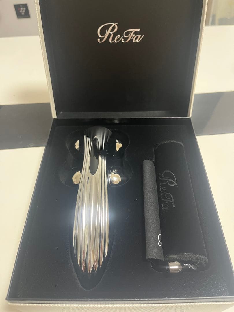 【新品未使用保証書付】MTG ReFa 4 CARAT RAリファ　正規品