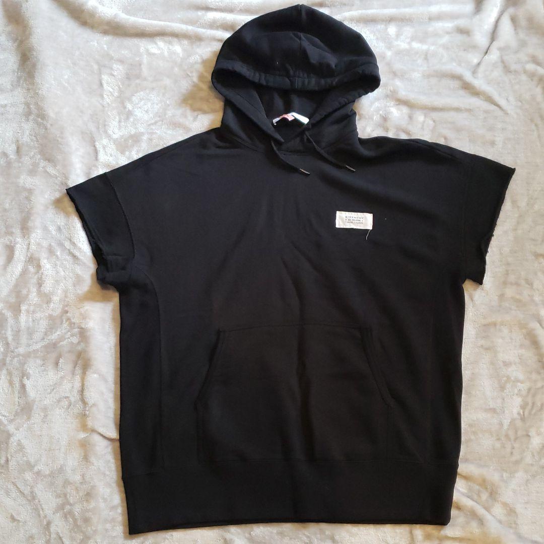 GIVENCHY　パーカー