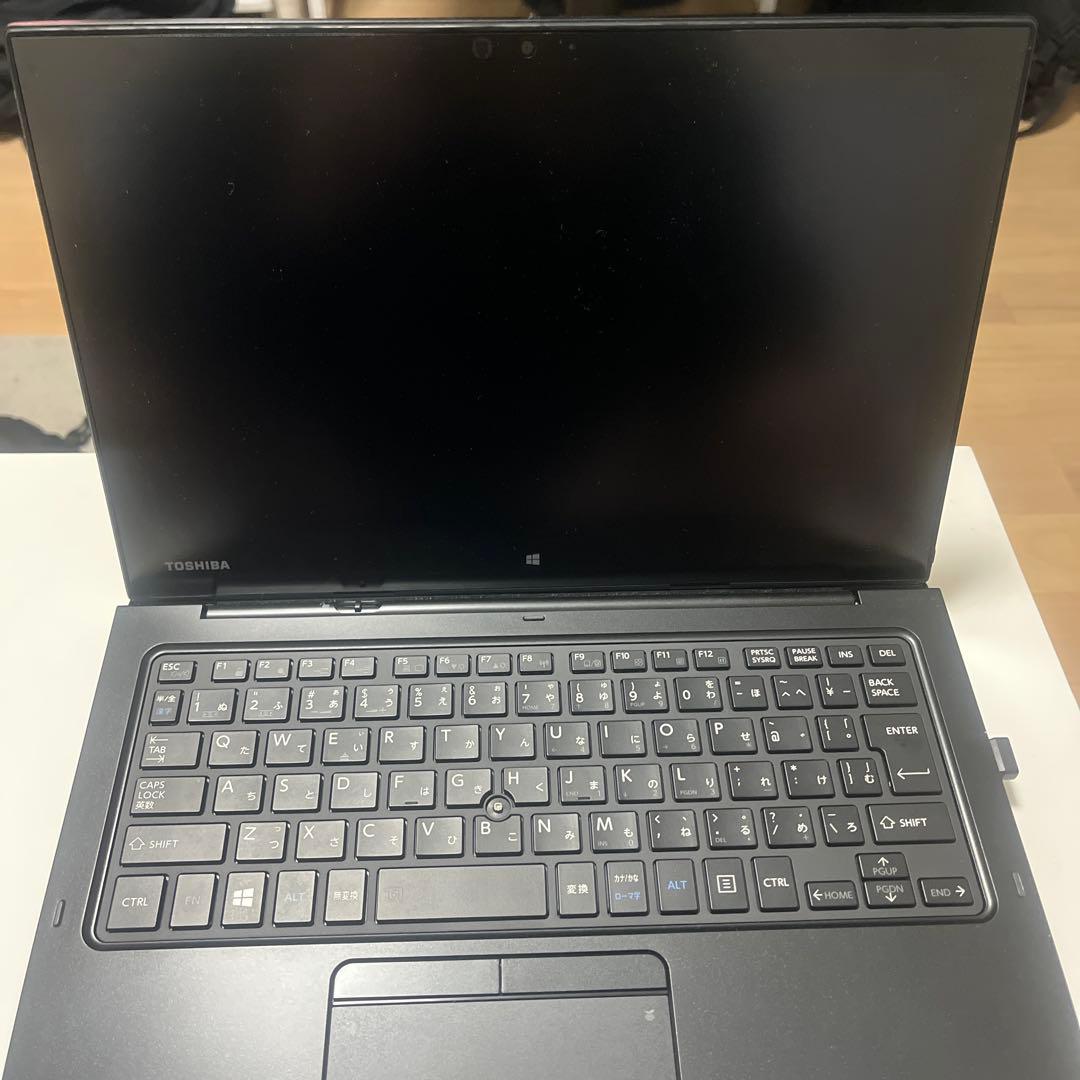 【中古】東芝Dynabook R82フルHD タブレットPC 2in1 第6世代