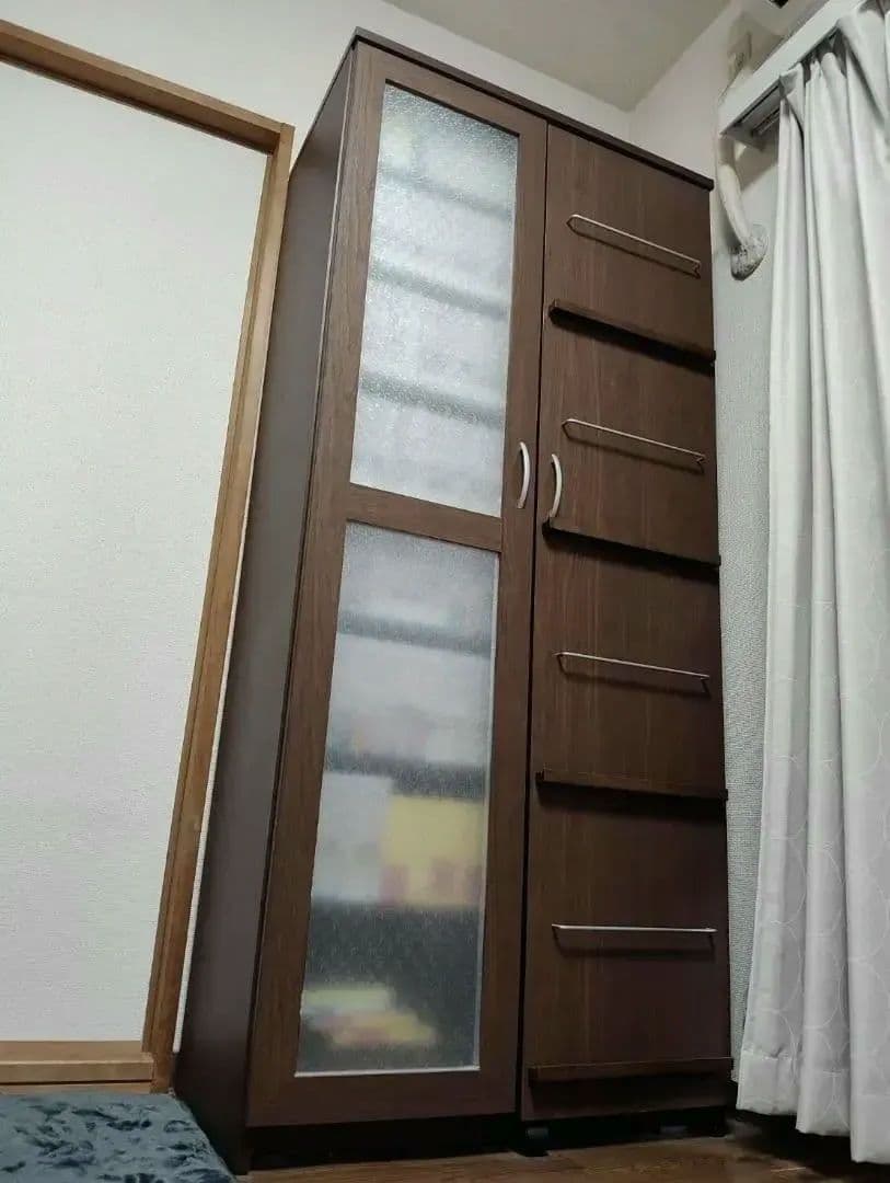 値下げ！11月5日まで！木製 ガラス扉 　スライド本棚　ニトリ