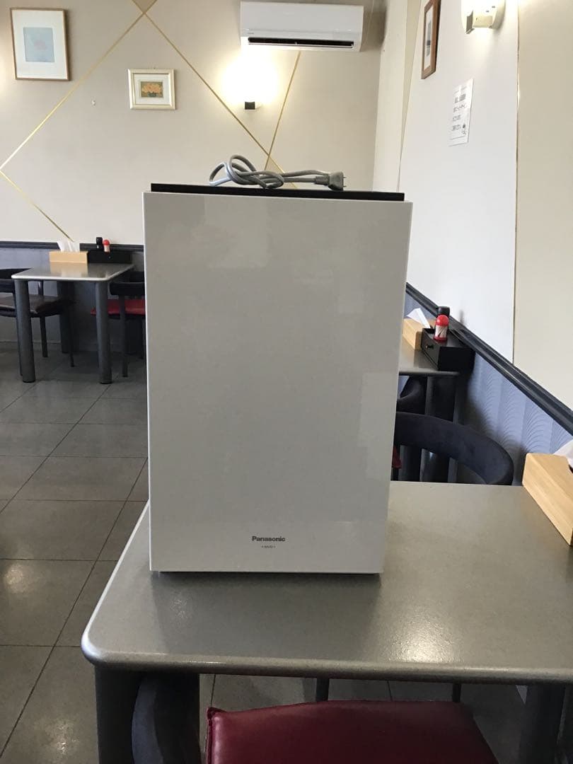 Panasonic 空気清浄機 ホワイト スリムタイプ