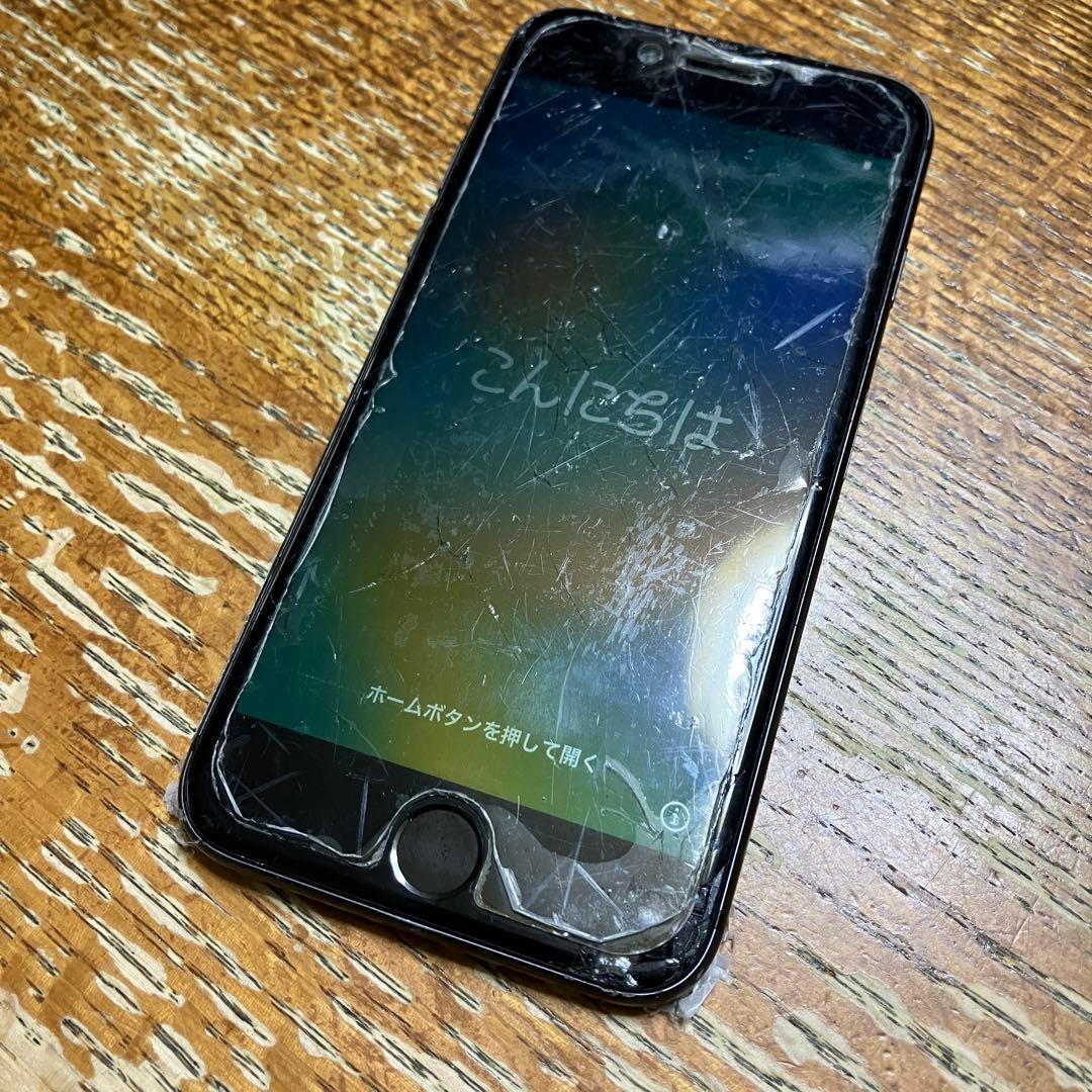 iPhone 8 画面割れ 背面割れ