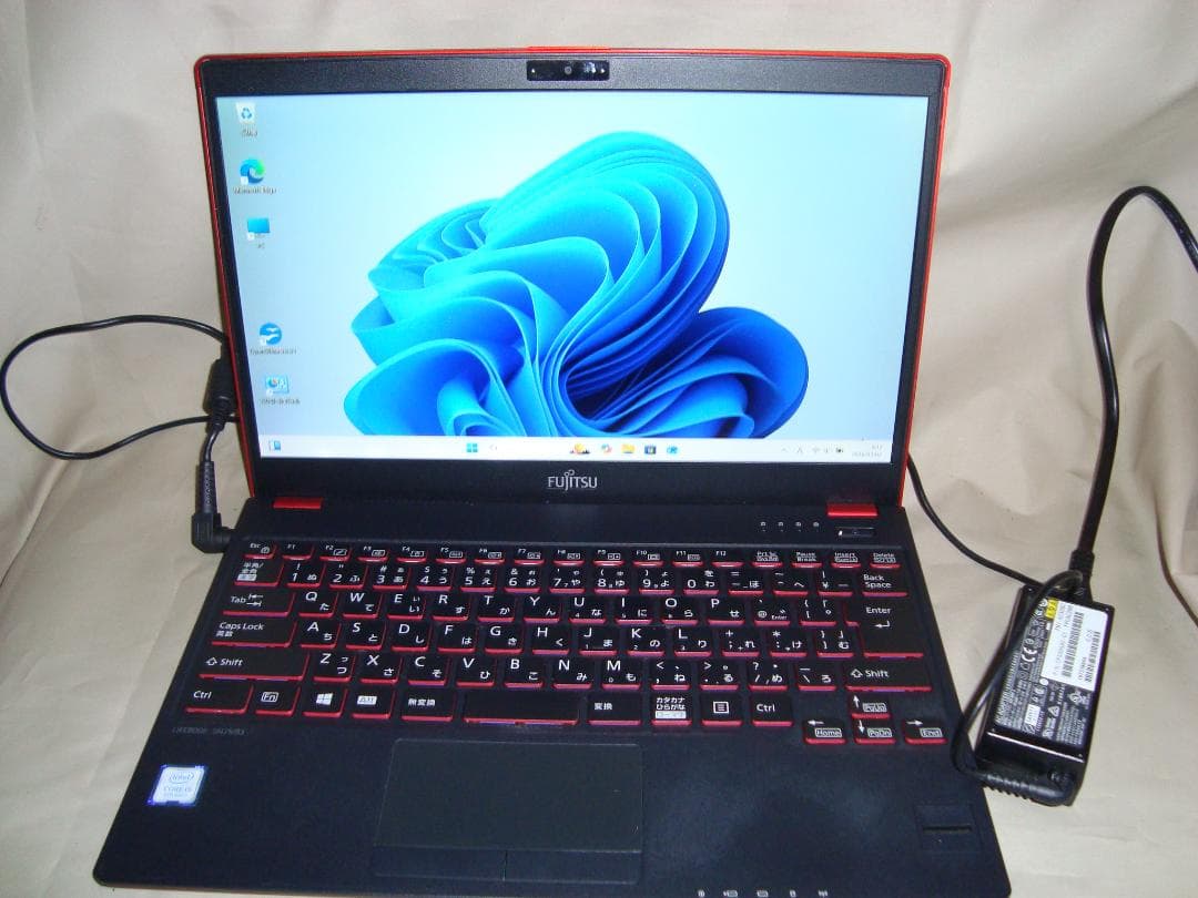 富士通、UH75/B3、COREi5ー8250U、128GB/4GB、WIN11