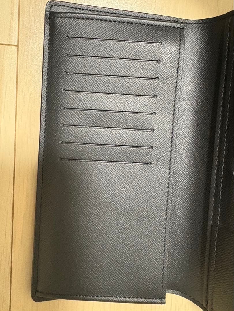 Louis Vuitton ポルトフォイユ・ブラザ　長財布 タイガ