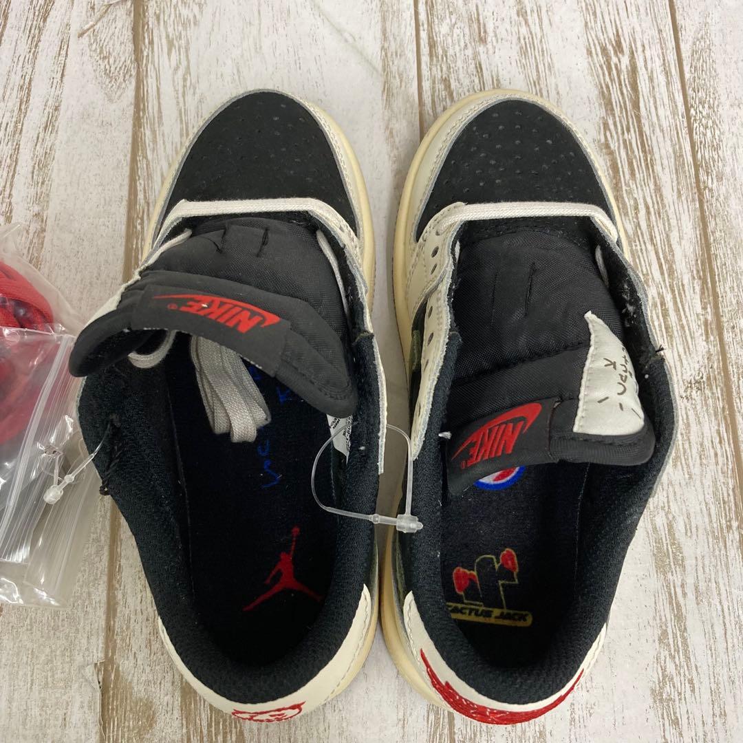 nm-945 トラヴィススコット × NIKE AIR JORDAN1 LOW