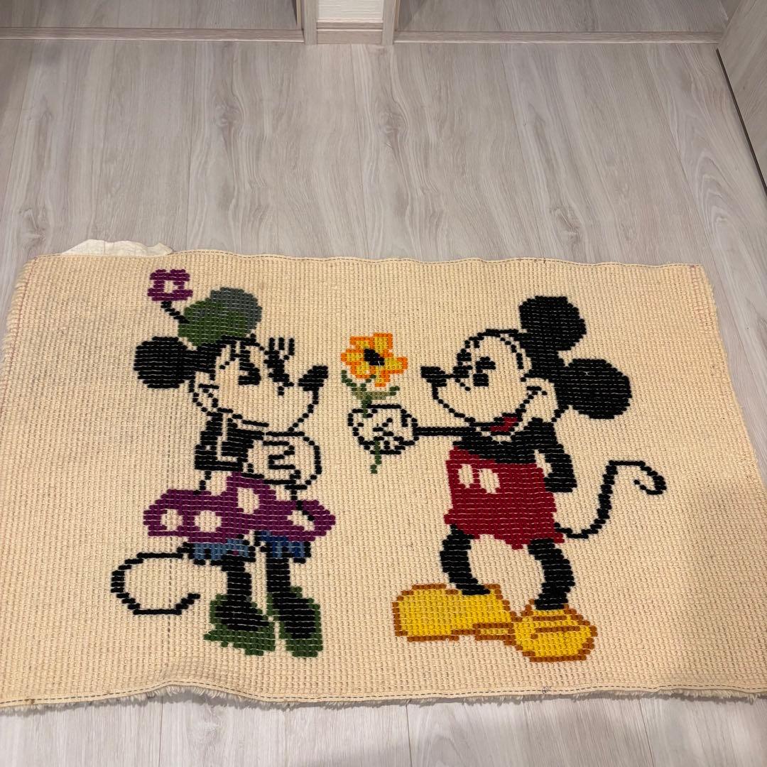 ミッキー＆ミニー ヴィンテージラグ 約111cm x 68cm