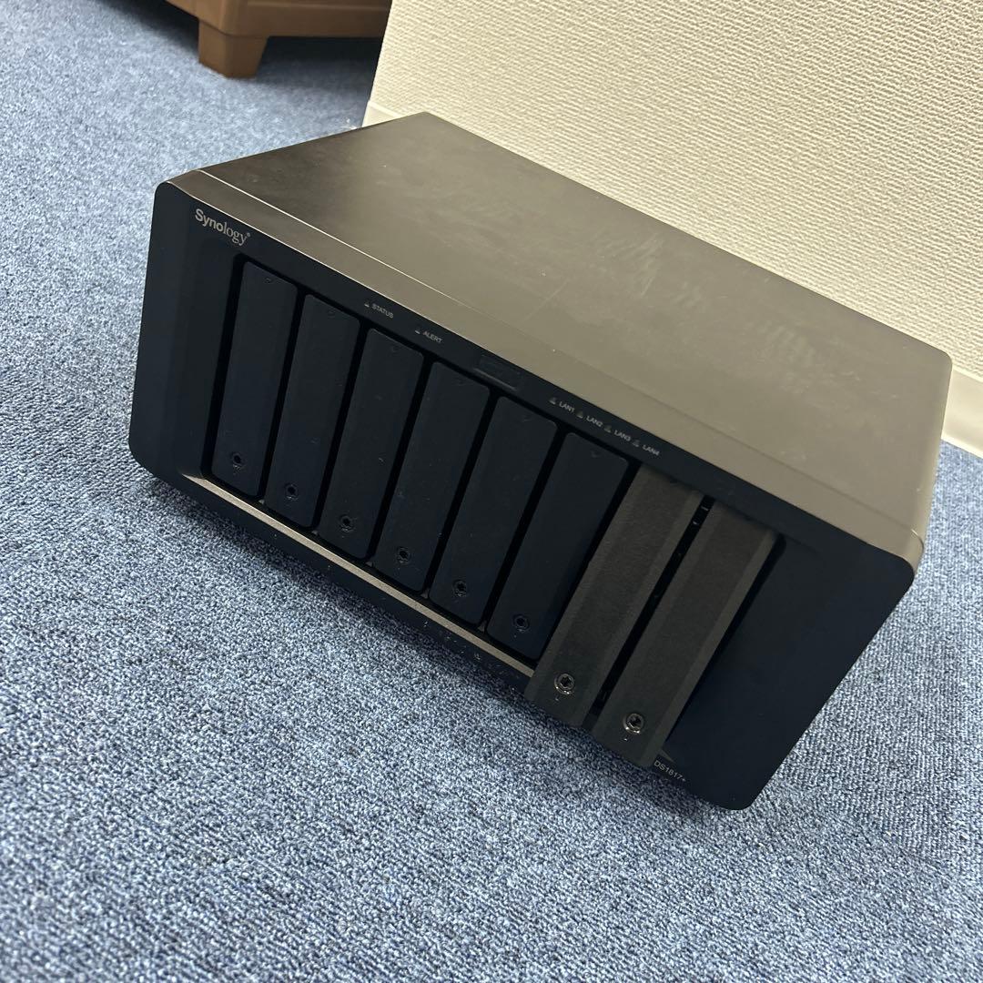 【訳有】Synology DiskStation DS1817＋【送料無料】