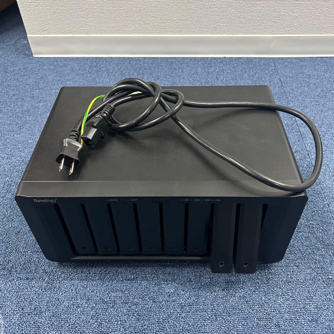 【訳有】Synology DiskStation DS1817＋【送料無料】